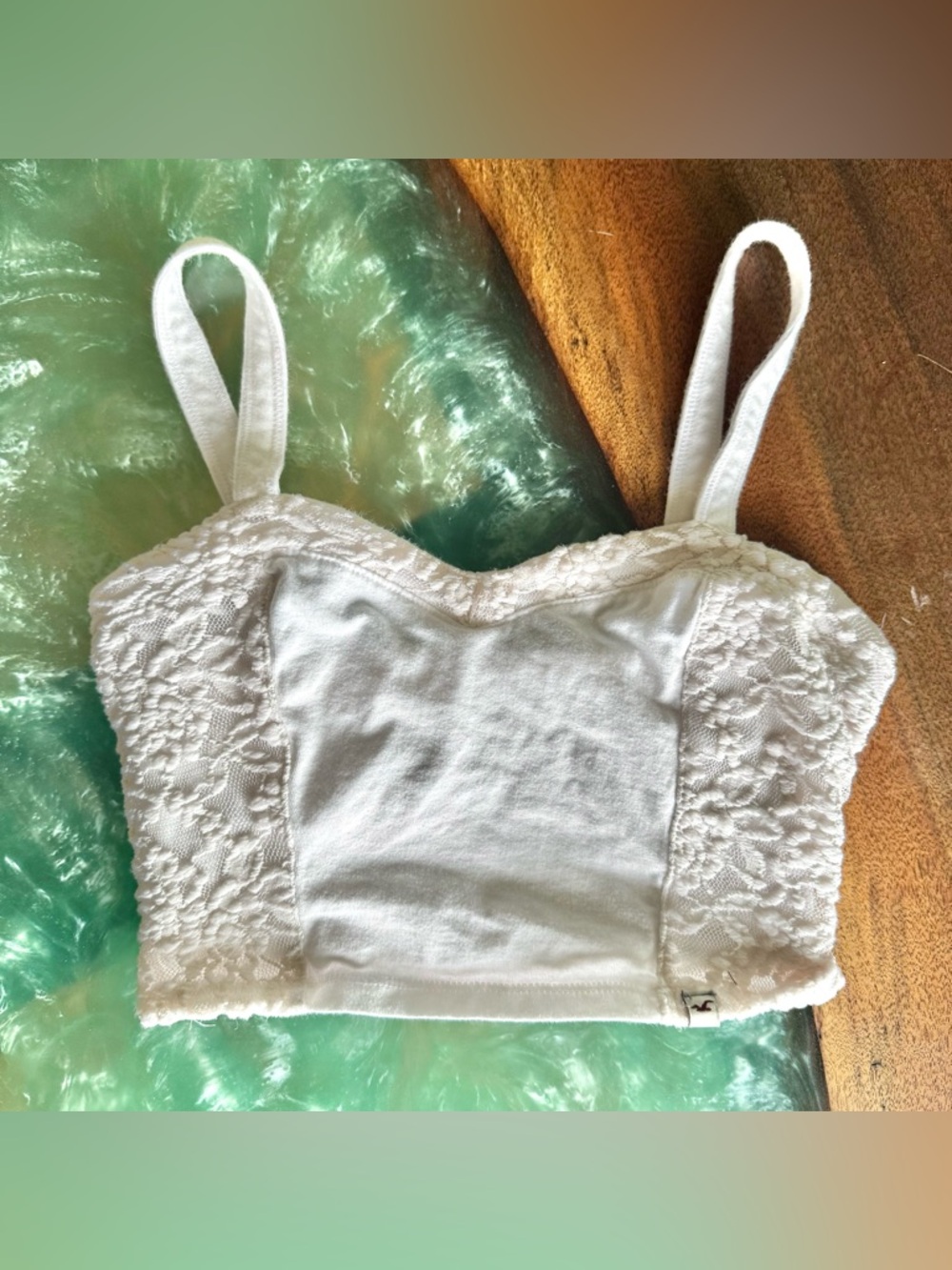 Hollister - Junior Women’s (S) Y2K White Ivory Lace Crop Top Shirt